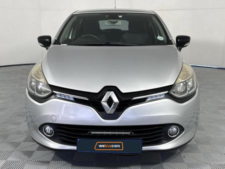2014-Renault-Clio-IV-900T-Expression-5-dr-66kW_13