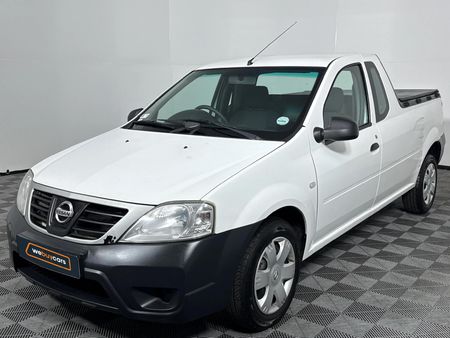 2021-Nissan-NP200-16-AC-Safety-Pack_0