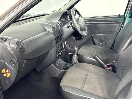 2021-Nissan-NP200-16-AC-Safety-Pack_6