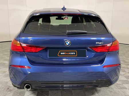 2021-BMW-1-Series-118i_17