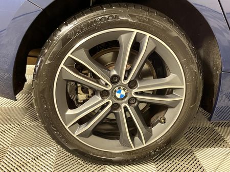 2021-BMW-1-Series-118i_7