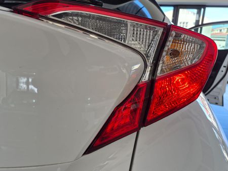 2022-Toyota-C-HR-12T-Plus-Auto_15