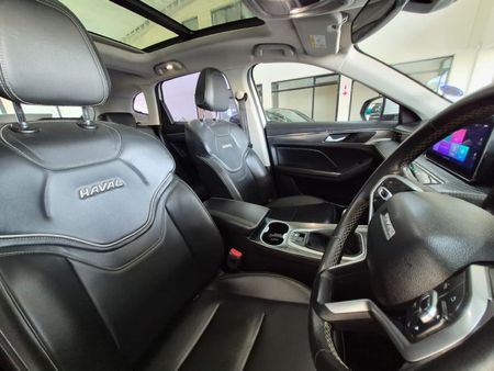 2022-Haval-Jolion-15T-Luxury_11