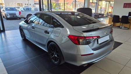 2022-Honda-Civic-15T-RS-Auto_4
