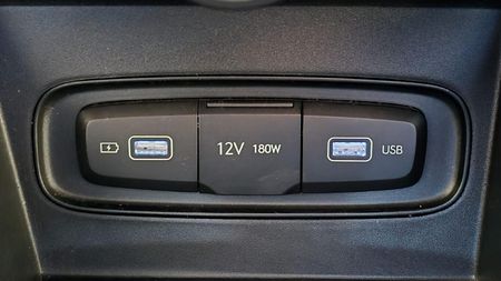 2022-Hyundai-Venue-10-TGDI-Motion_18