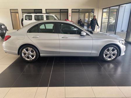 2018-Mercedes-Benz-C-Class-C-200-Auto_3