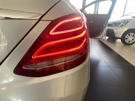 2018-Mercedes-Benz-C-Class-C-200-Auto_8