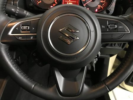 2022-Suzuki-Jimny-15-GLX-Auto_11