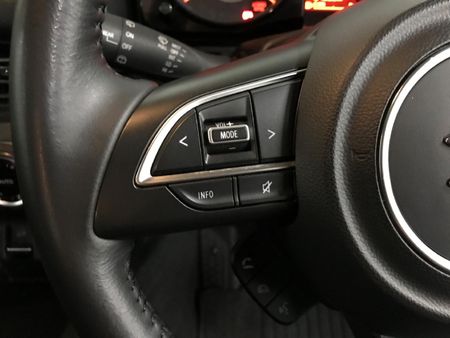 2022-Suzuki-Jimny-15-GLX-Auto_13