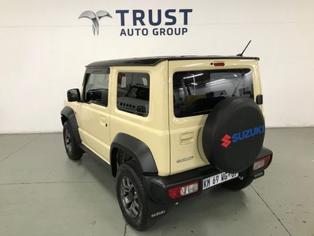 2022-Suzuki-Jimny-15-GLX-Auto_4