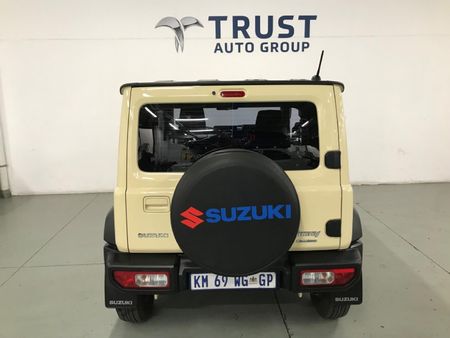 2022-Suzuki-Jimny-15-GLX-Auto_5