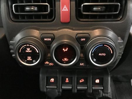 2024-Suzuki-Jimny-15-GLX-AllGrip-5-Door-Auto_17