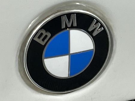 2019-BMW-3-Series-330i_11