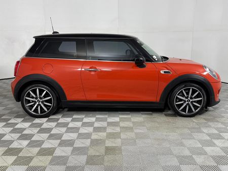 2019-MINI-Hatch-Cooper-Auto_15