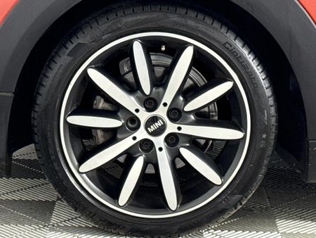 2019-MINI-Hatch-Cooper-Auto_3