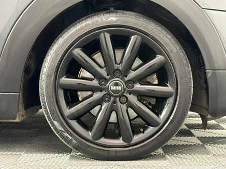 2019-MINI-Hatch-Cooper-S-Auto_2