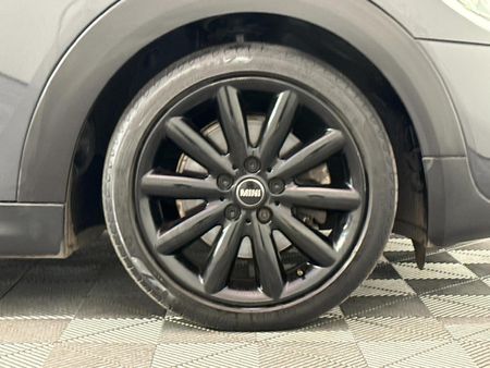 2019-MINI-Hatch-Cooper-S-Auto_3