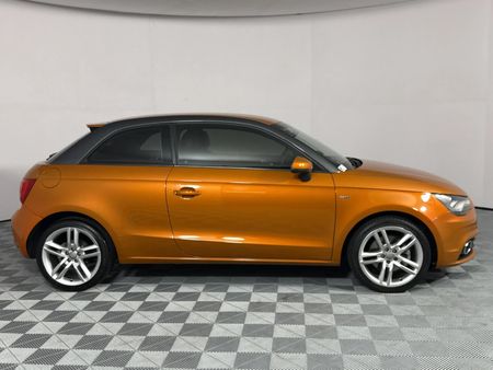 2015-Audi-A1-14-TFSI-3-dr-Ambition-Auto_14
