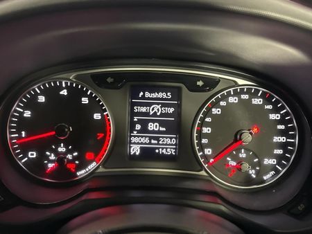 2015-Audi-A1-14-TFSI-3-dr-Ambition-Auto_1