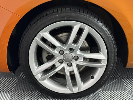 2015-Audi-A1-14-TFSI-3-dr-Ambition-Auto_2