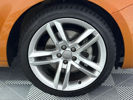 2015-Audi-A1-14-TFSI-3-dr-Ambition-Auto_3