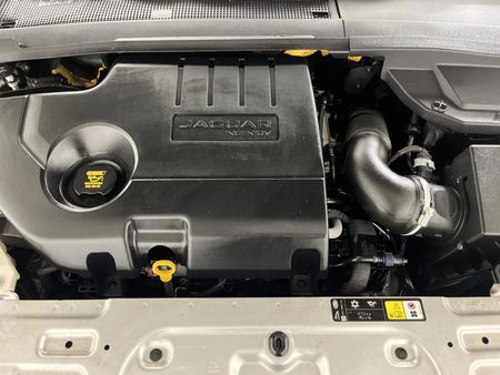 2019-Jaguar-E-Pace-D150-20D-HSE-110kW_13