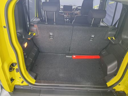 2025-Suzuki-Jimny-15-GLX-Auto_5