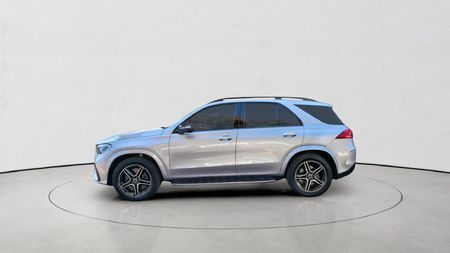 2024-Mercedes-Benz-GLE-450d-4Matic_9