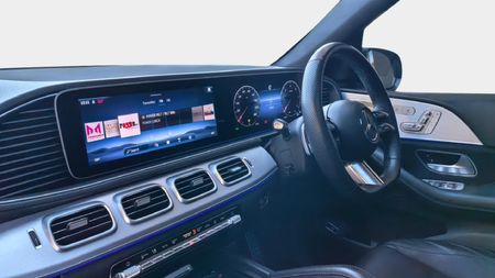 2024-Mercedes-Benz-GLE-450d-4Matic_10