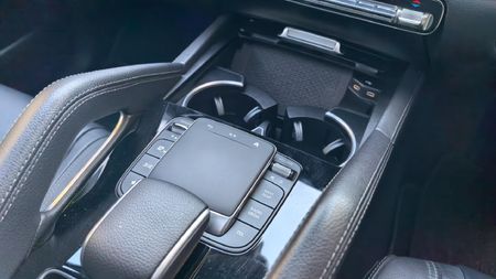 2024-Mercedes-Benz-GLE-450d-4Matic_12