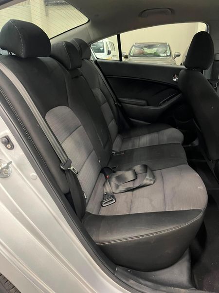 2013-Kia-Cerato-16-EX-Auto_11