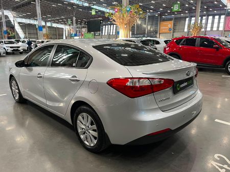 2013-Kia-Cerato-16-EX-Auto_4