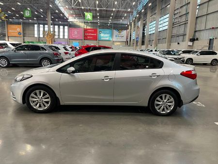 2013-Kia-Cerato-16-EX-Auto_5