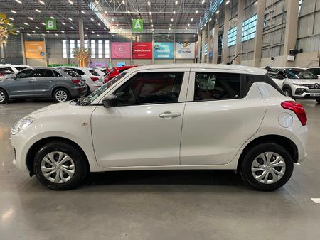2023-Suzuki-Swift-12-GA_5