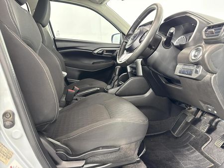 2024-Suzuki-Grand-Vitara-15-GL_9