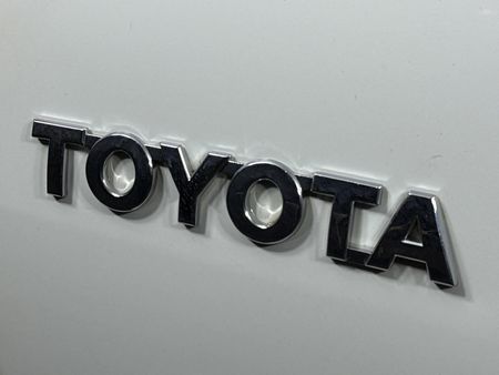 2022-Toyota-Hilux-28-GD-6-Raised-Body-Legend-4x4-Auto-Extended-Cab_10