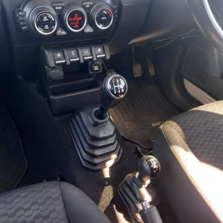 2024-Suzuki-Jimny-15-GLX-AllGrip-5-Door_15