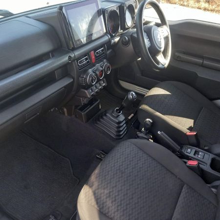 2024-Suzuki-Jimny-15-GLX-AllGrip-5-Door_17