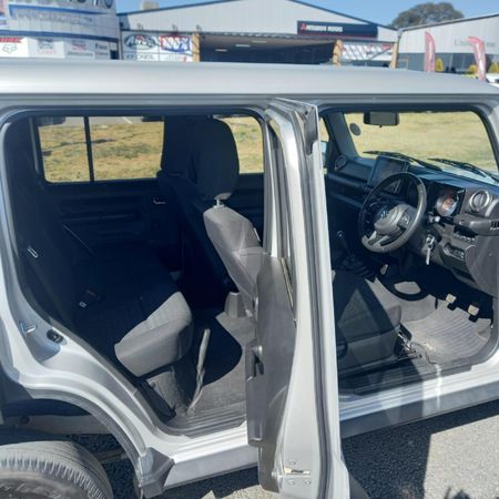 2024-Suzuki-Jimny-15-GLX-AllGrip-5-Door_7