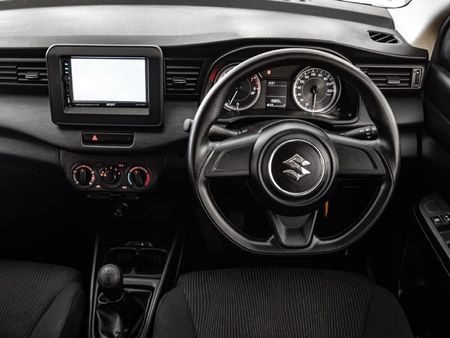 2025-Suzuki-Ertiga-15-GA_16