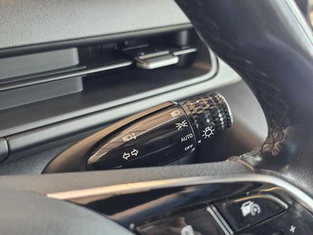 2022-Hyundai-Staria-22d-Executive-Auto_10