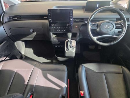 2022-Hyundai-Staria-22d-Executive-Auto_19