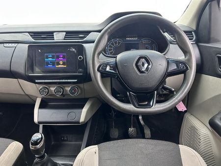 2022-Renault-Triber-10-Dynamique_15