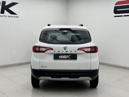 2022-Renault-Triber-10-Dynamique_4