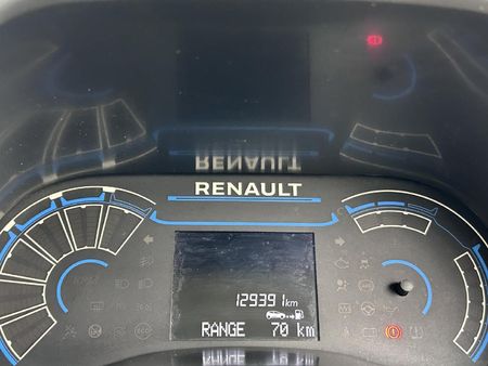 2022-Renault-Triber-10-Dynamique_8