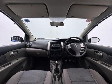 2008-Nissan-Livina-16-Visia_10