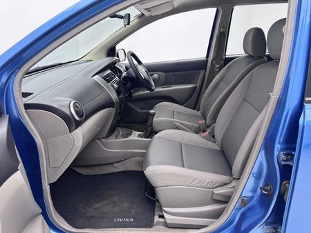 2008-Nissan-Livina-16-Visia_6