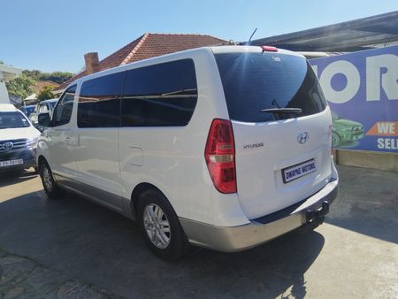 2016-Hyundai-H-1-25-CRDi-Elite-Auto_5