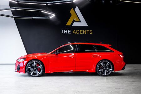 2022-Audi-RS6-quattro-Avant_4