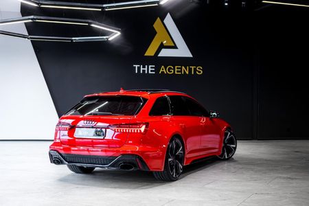 2022-Audi-RS6-quattro-Avant_5